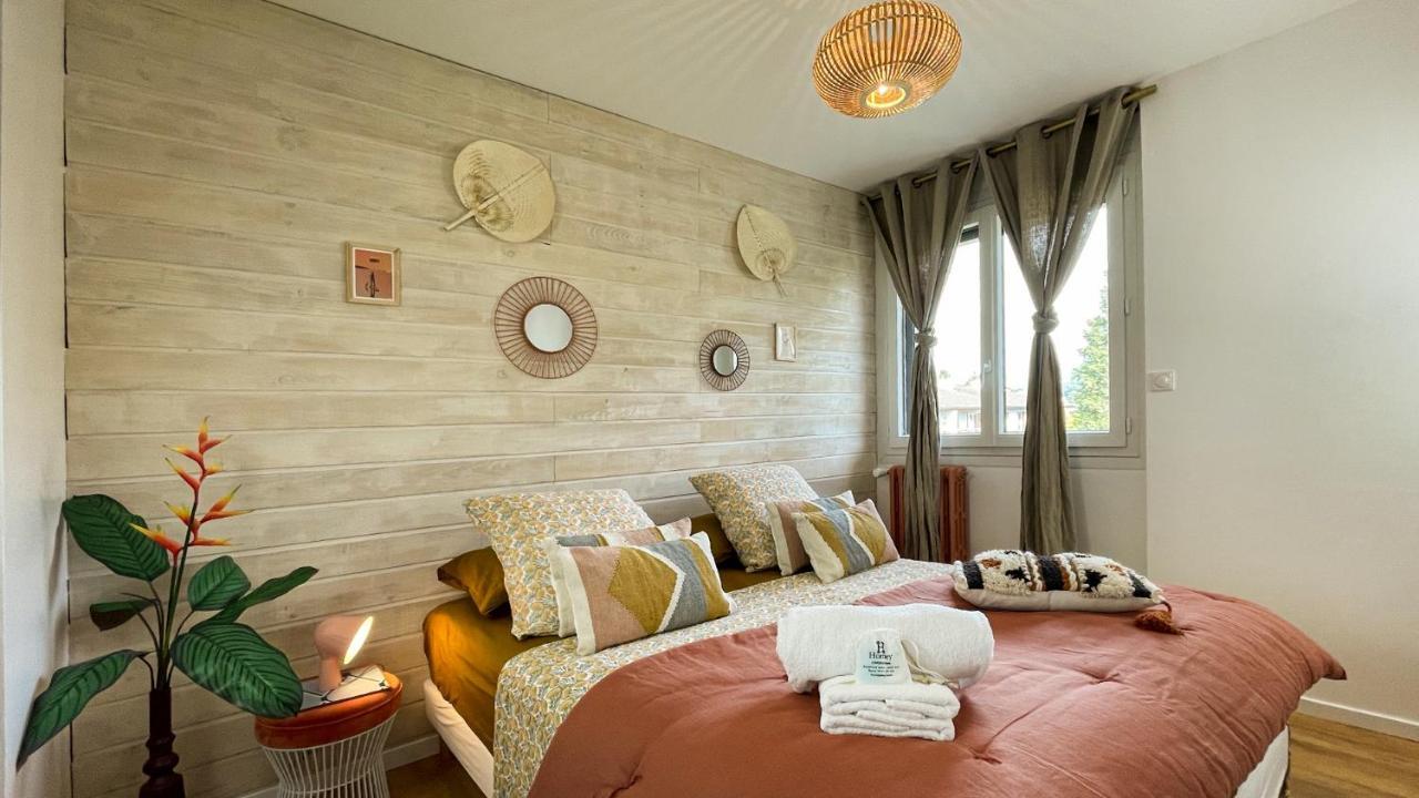 HOMEY MONTAIGNE - New - A 1 min à pied du LAC D'ANNECY - 2 Balcons privés - Appartement avec 2 chambres - Stationnement gratuit toute l'année sauf en été - juin à août Annecy Exterior foto